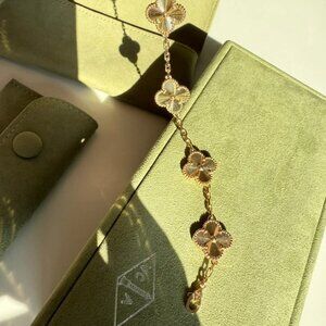 Van Cleef & Arpels ✨18k bracelet ✨